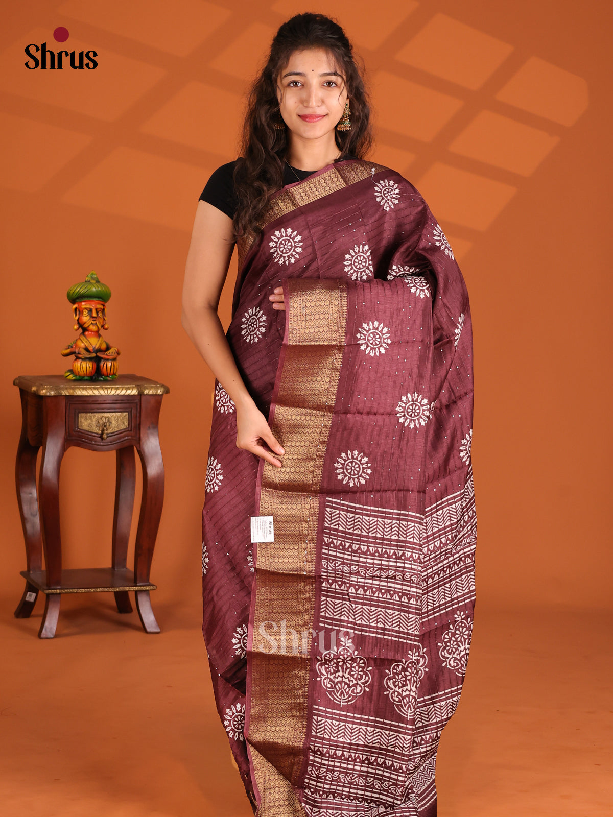 Brown- Semi Crepe Saree - Shop on Shrus.com