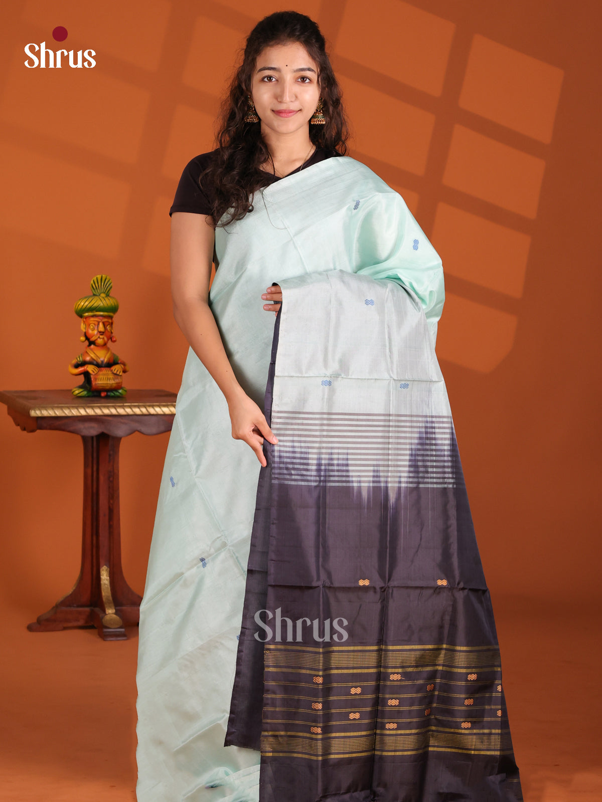 DES31158- Banana Pith Saree - Shop on Shrus.com