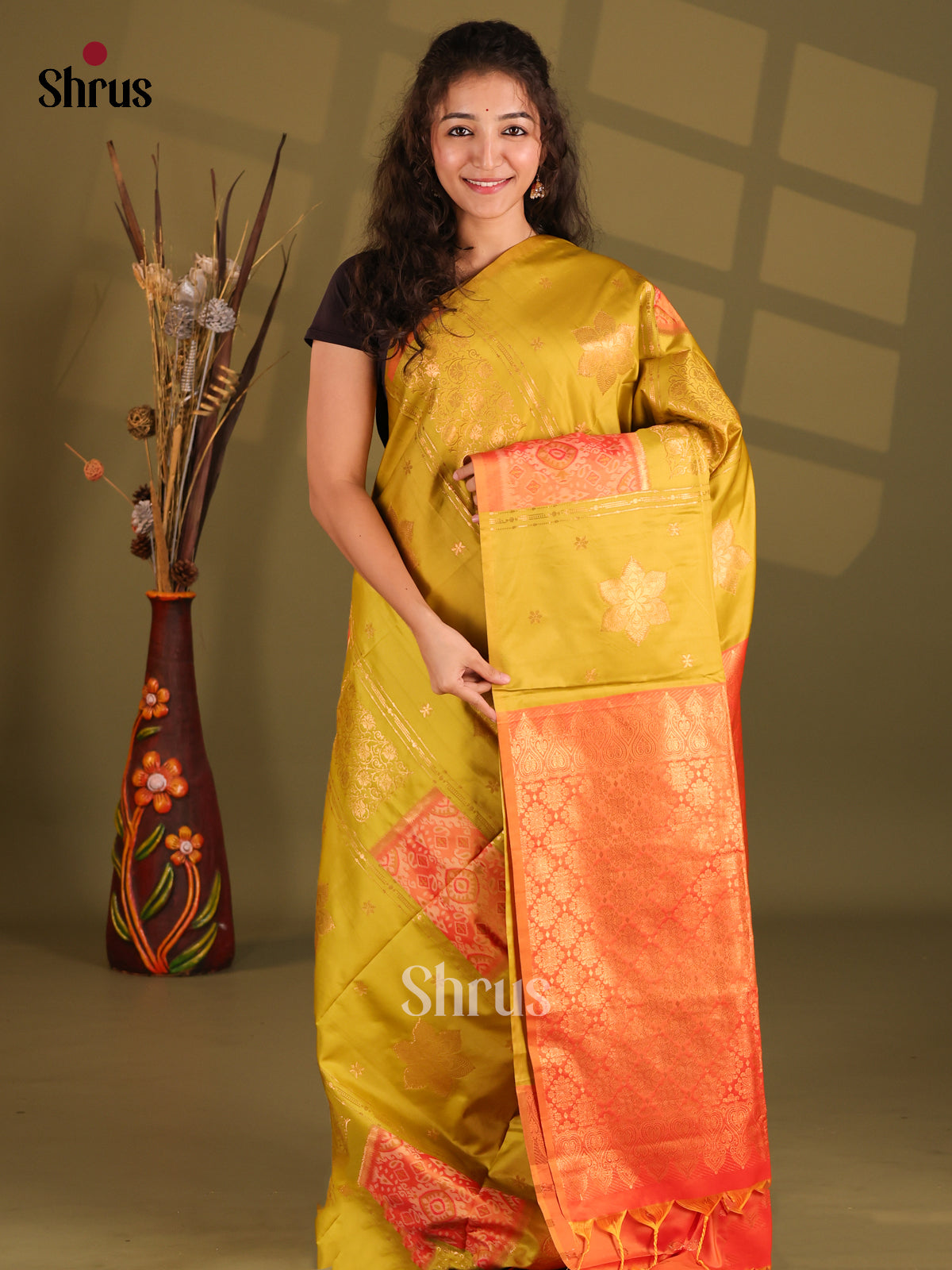 Mathulir Green & Orange- Semi Softsilk Saree