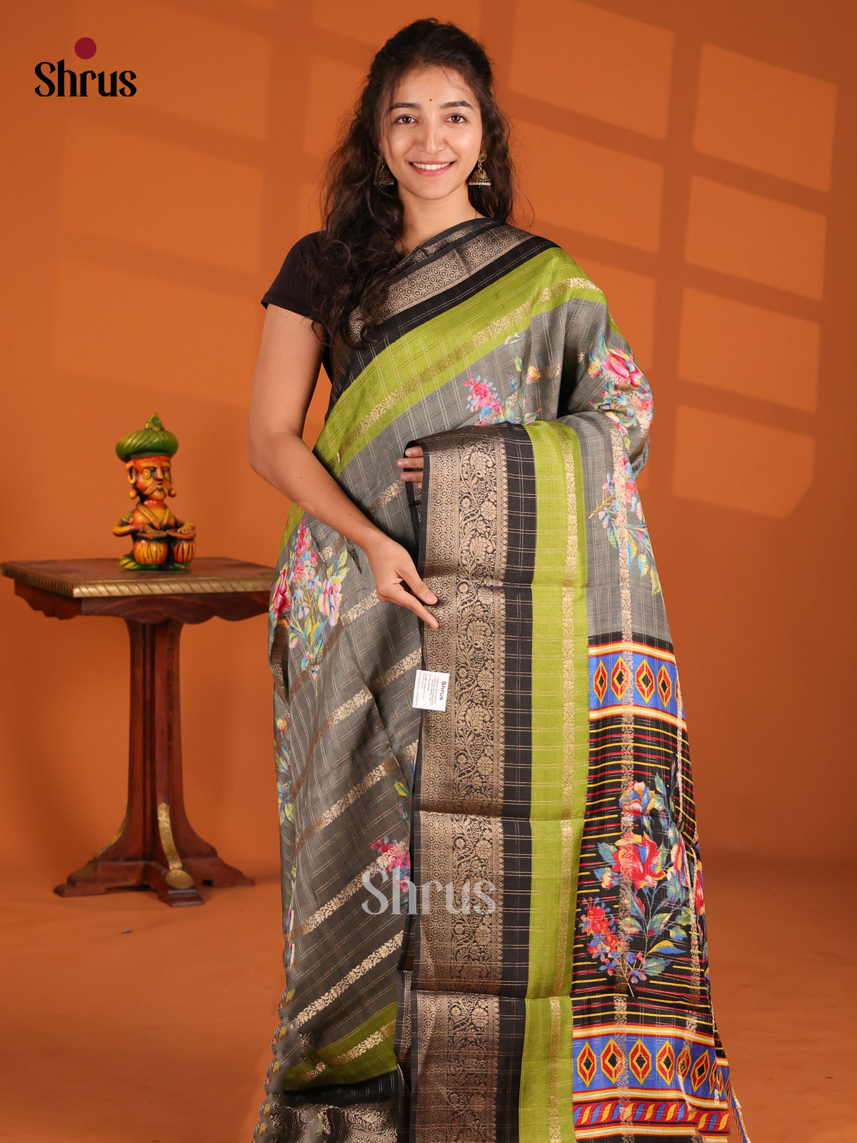 DFS02220 - Jute Print Saree - Shop on Shrus.com