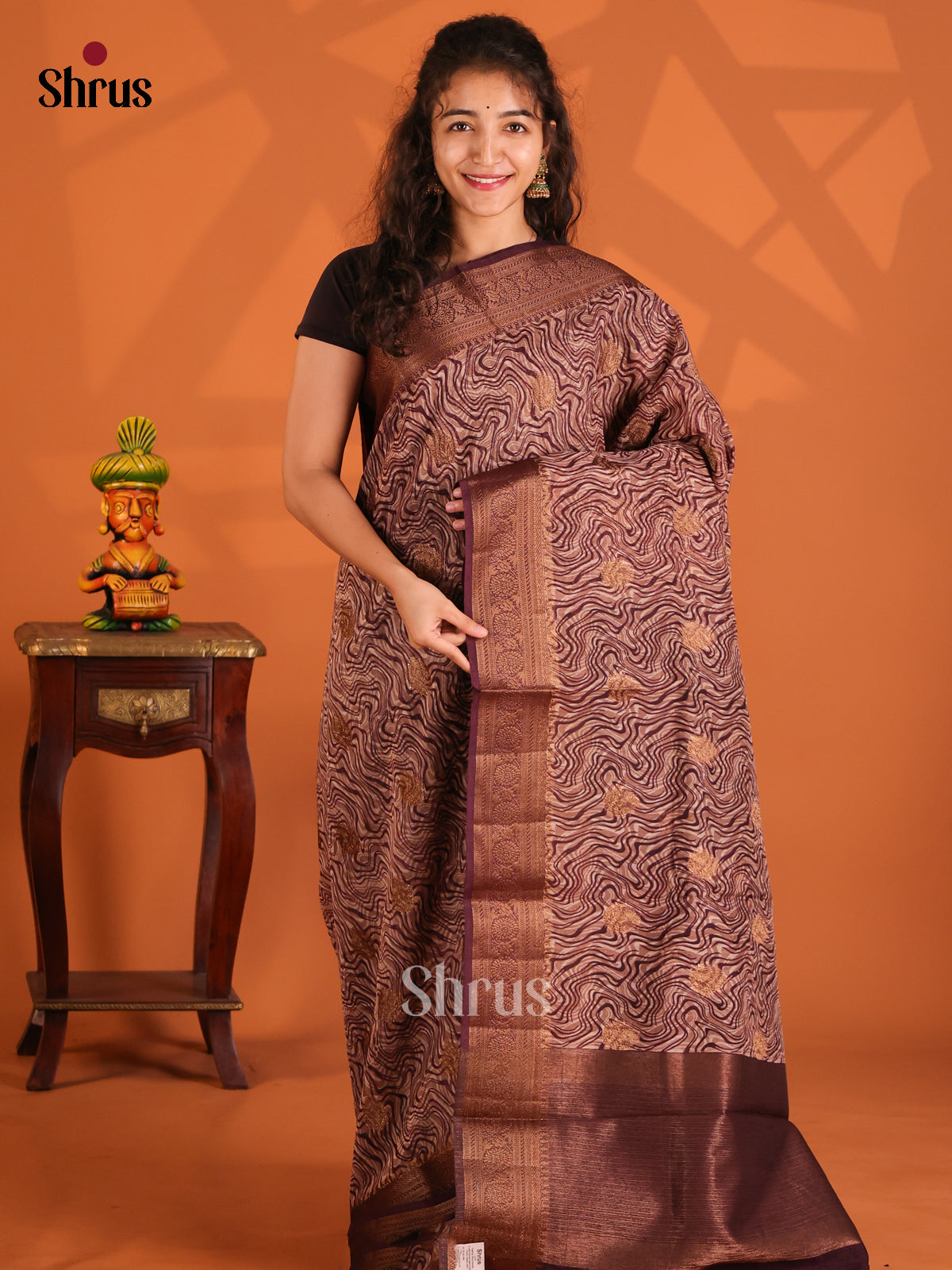 Brown- Linen silk Saree - Shop on Shrus.com