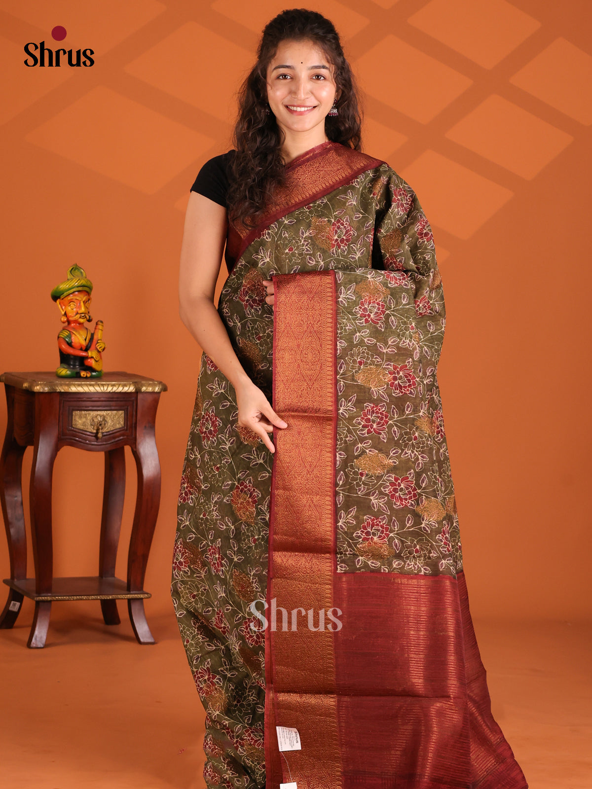 Green & Maroon- Semi Linen Print Saree - Shop on Shrus.com