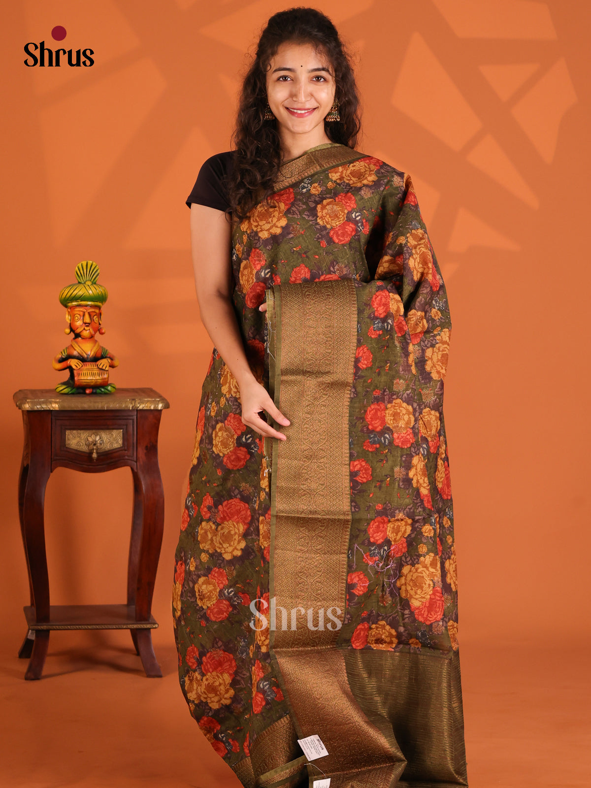 Green - Semi Linen print Saree - Shop on Shrus.com
