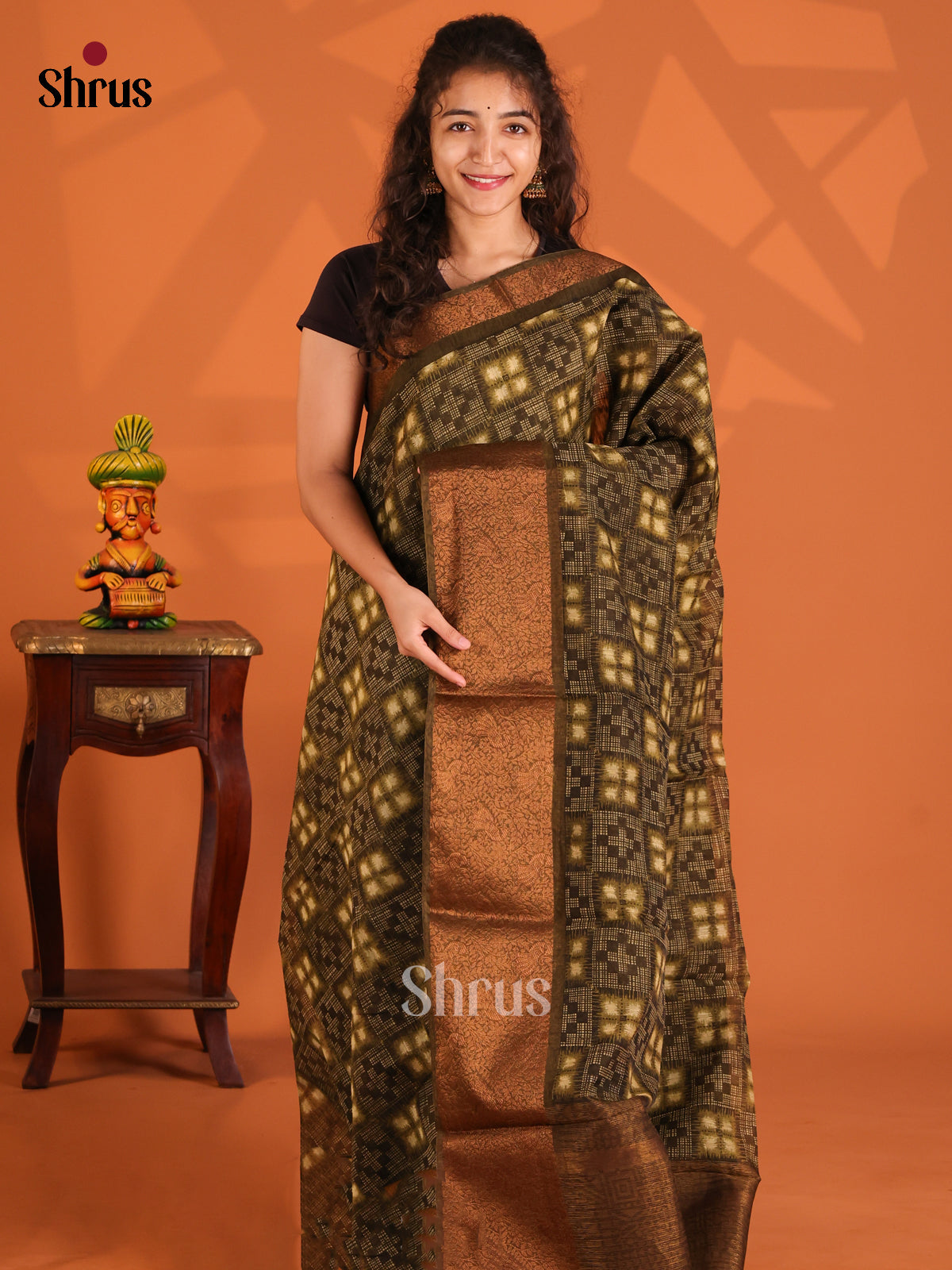 Green -Semi Linen print Saree - Shop on Shrus.com