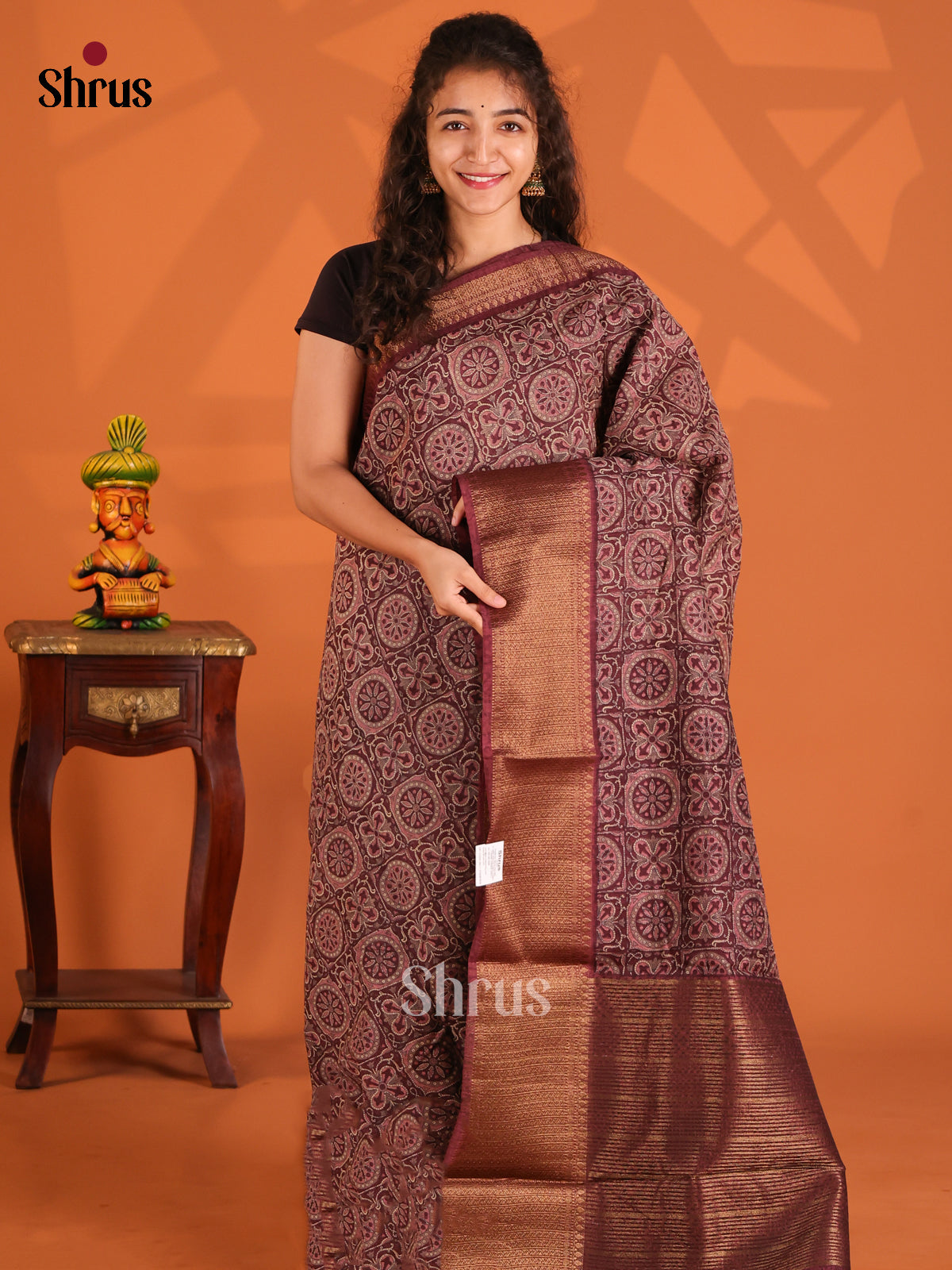 Maroon - Semi Linen printed Saree - Shop on Shrus.com