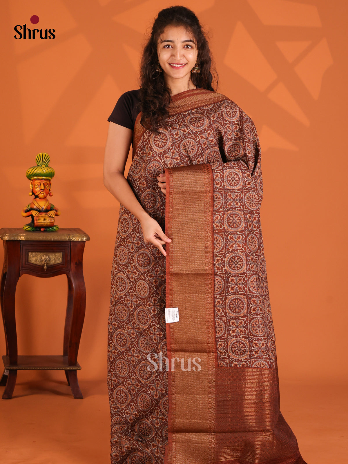 Brown - Semi Linen printed Saree - Shop on Shrus.com