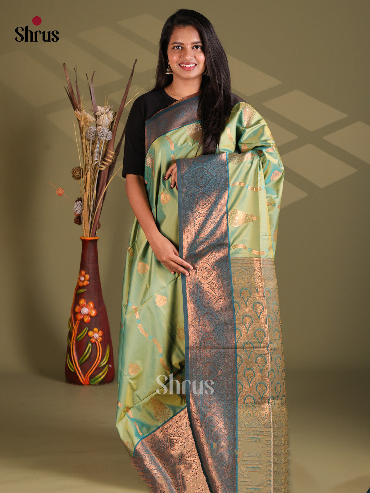 DFS05315 - Shop on Shrus.com