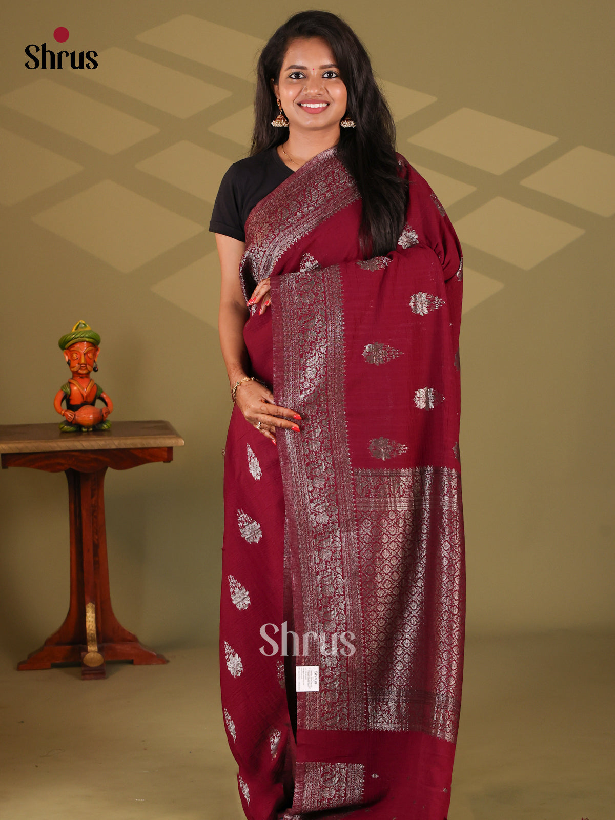 Maroon(Single Tone) - Semi Georgette Saree - Shop on Shrus.com