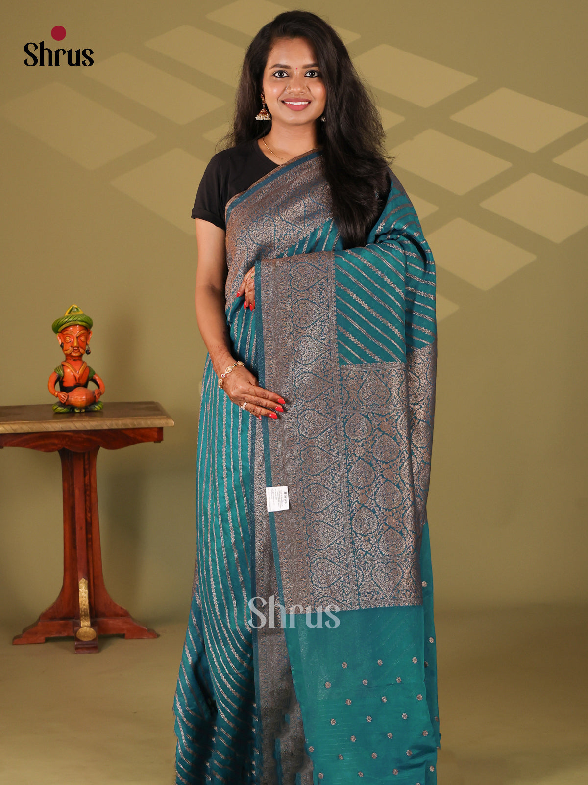 Teal Blue(Single Tone) - Semi Georgette Saree - Shop on Shrus.com