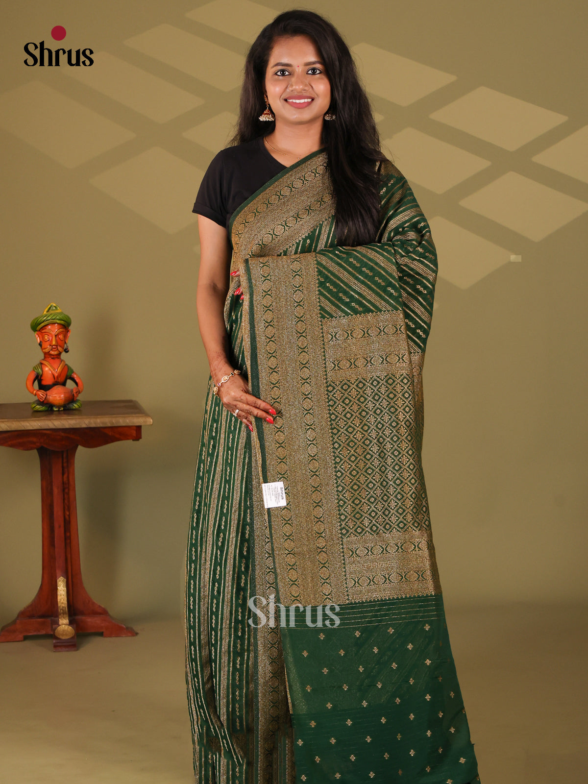 Green(Single Tone) - Semi Georgette Saree - Shop on Shrus.com