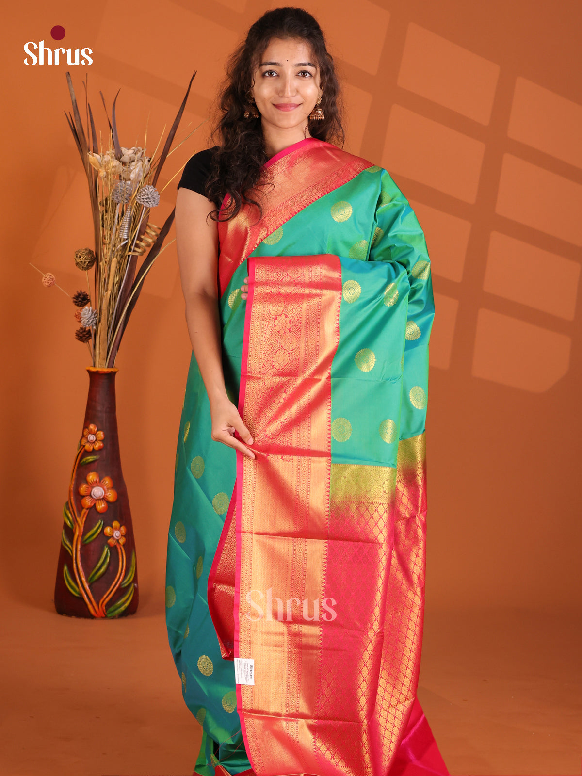 Green & Pink- Korvai Semi Kanchipuram Saree - Shop on Shrus.com