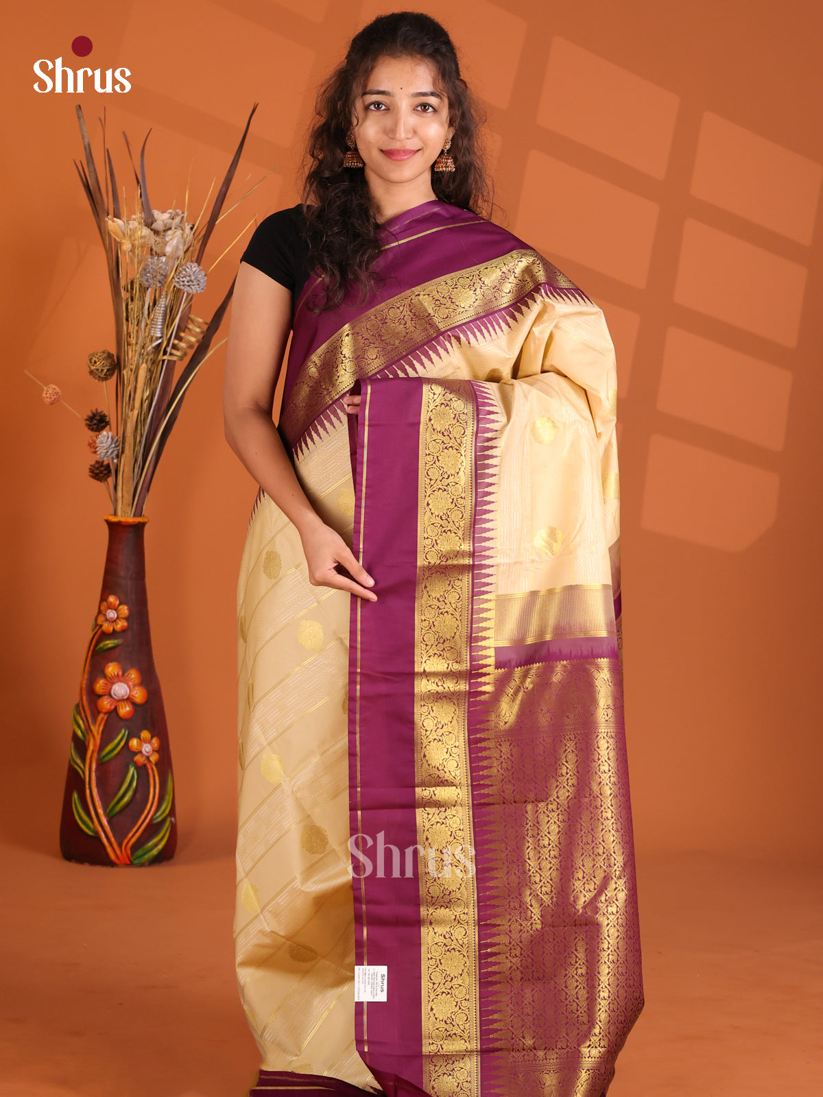 DFS06169 - Korvai Semi Kanchipuram Saree - Shop on Shrus.com