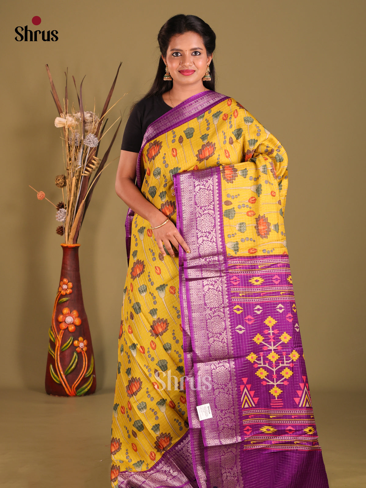 DFS06438 - Semi Dola silk Saree - Shop on Shrus.com