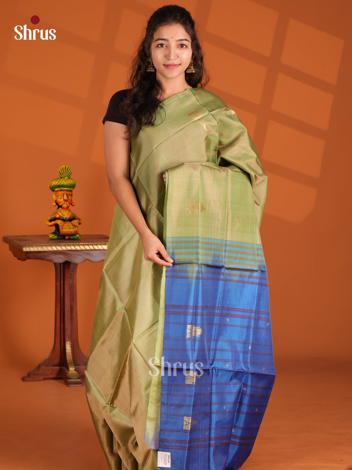 Double Shaded Green & Blue- Banana Pith Saree - Shop on Shrus.com