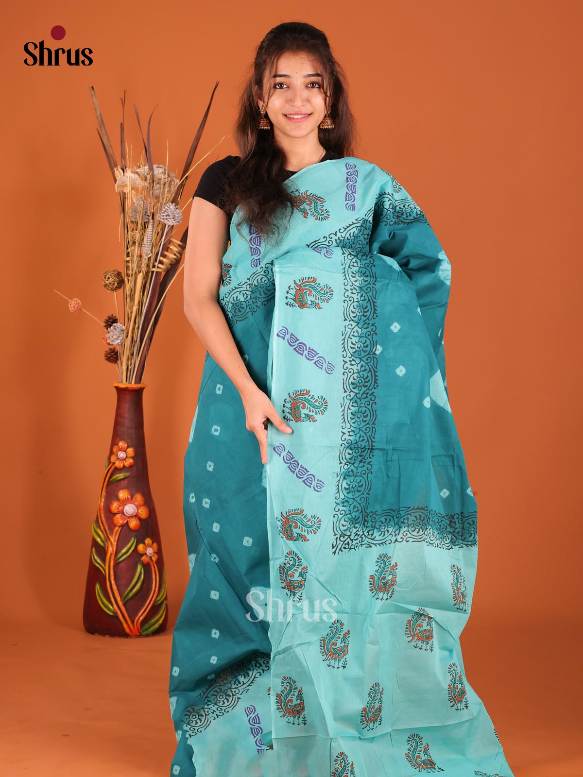 DFS06678 - Cotton Saree - Shop on Shrus.com