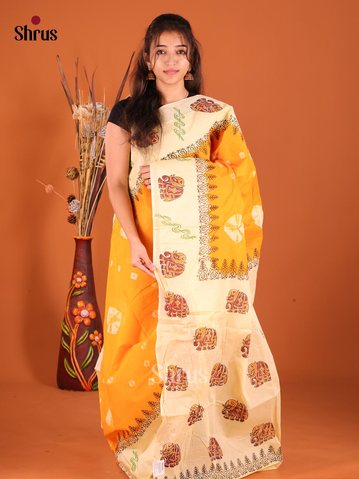 DFS06693 - Cotton Saree - Shop on Shrus.com