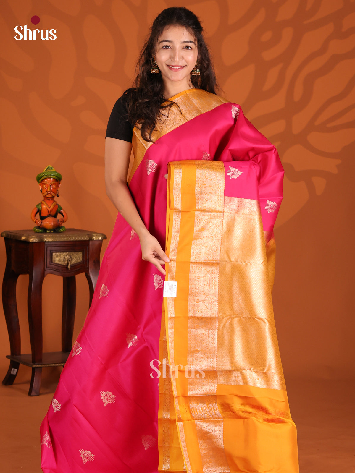 Pink & Mustard Kanchipuram silk Saree with rettaipet zari border-1