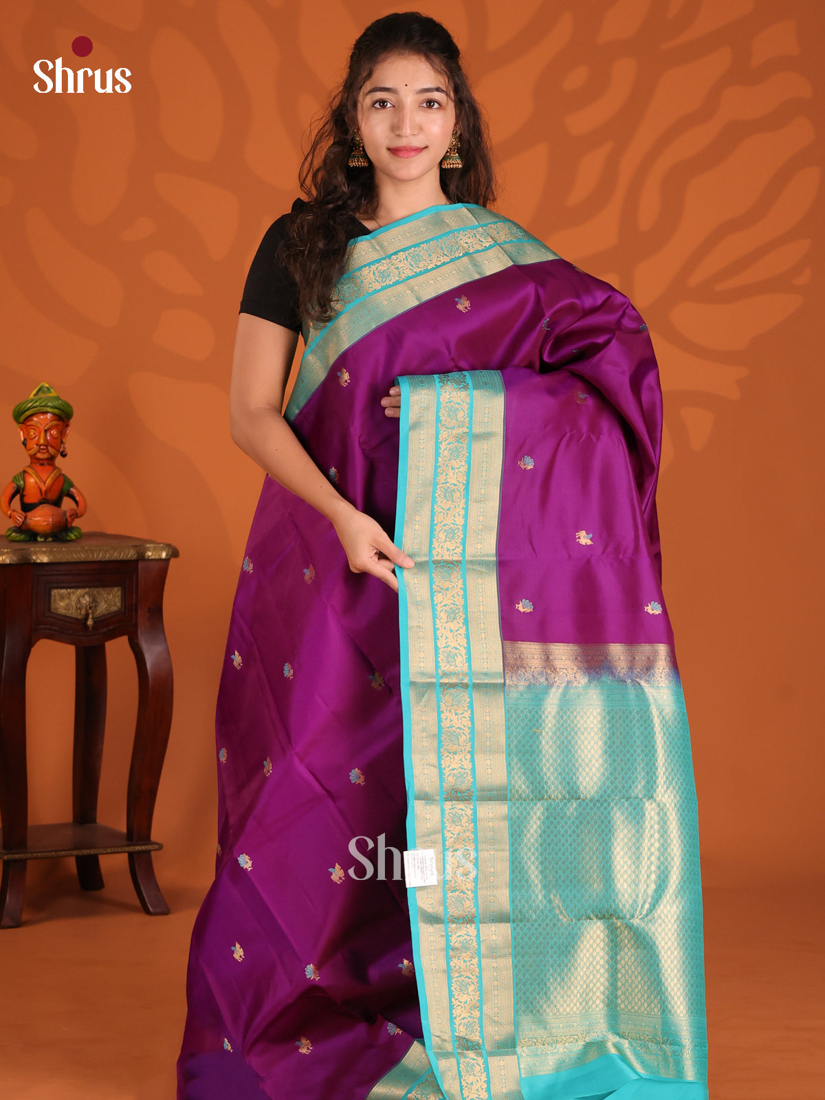 DFS09038- Kanchipuram silk Saree - Shop on Shrus.com