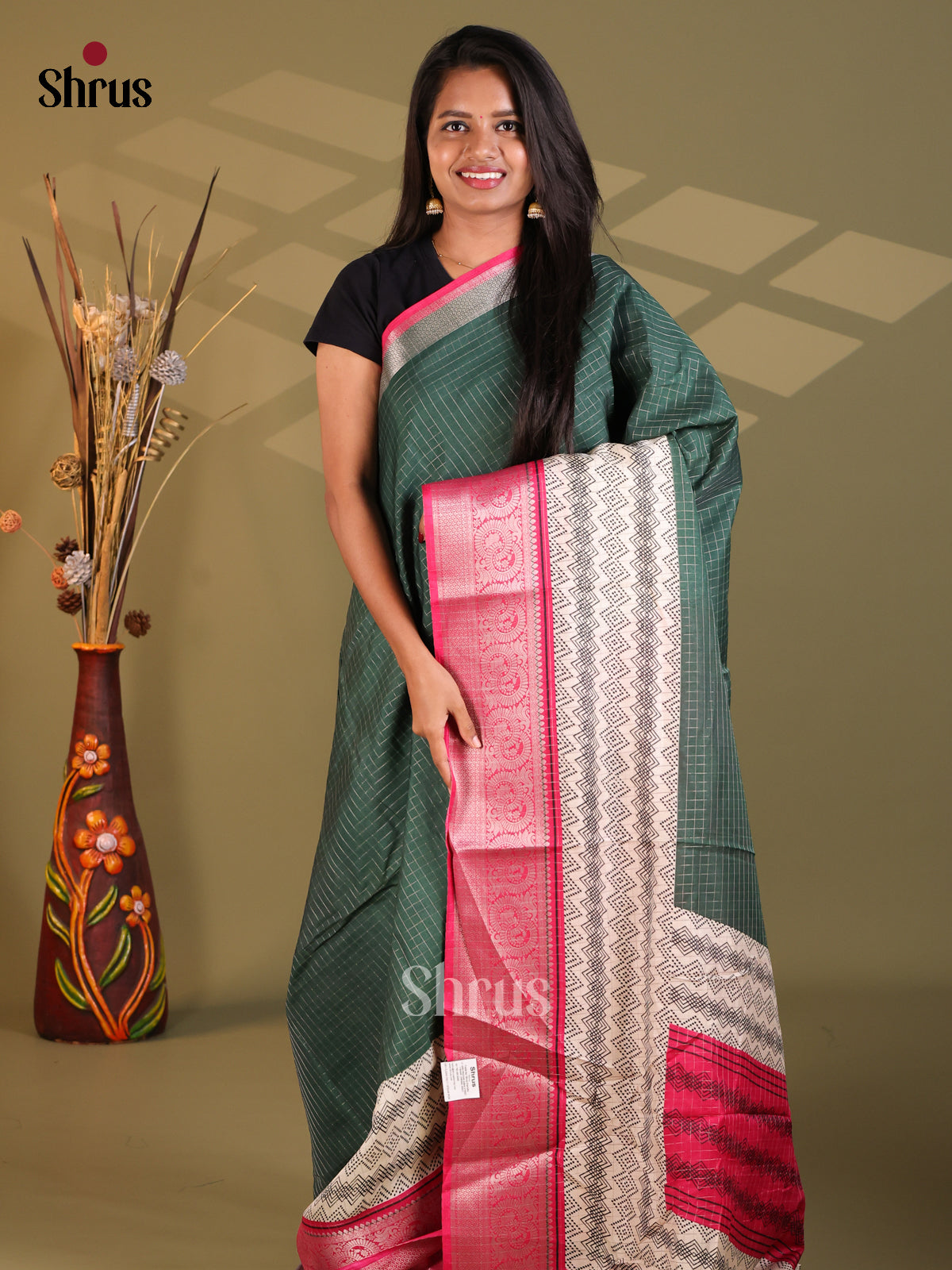 DFS09180 - Semi Dola silk Saree - Shop on Shrus.com