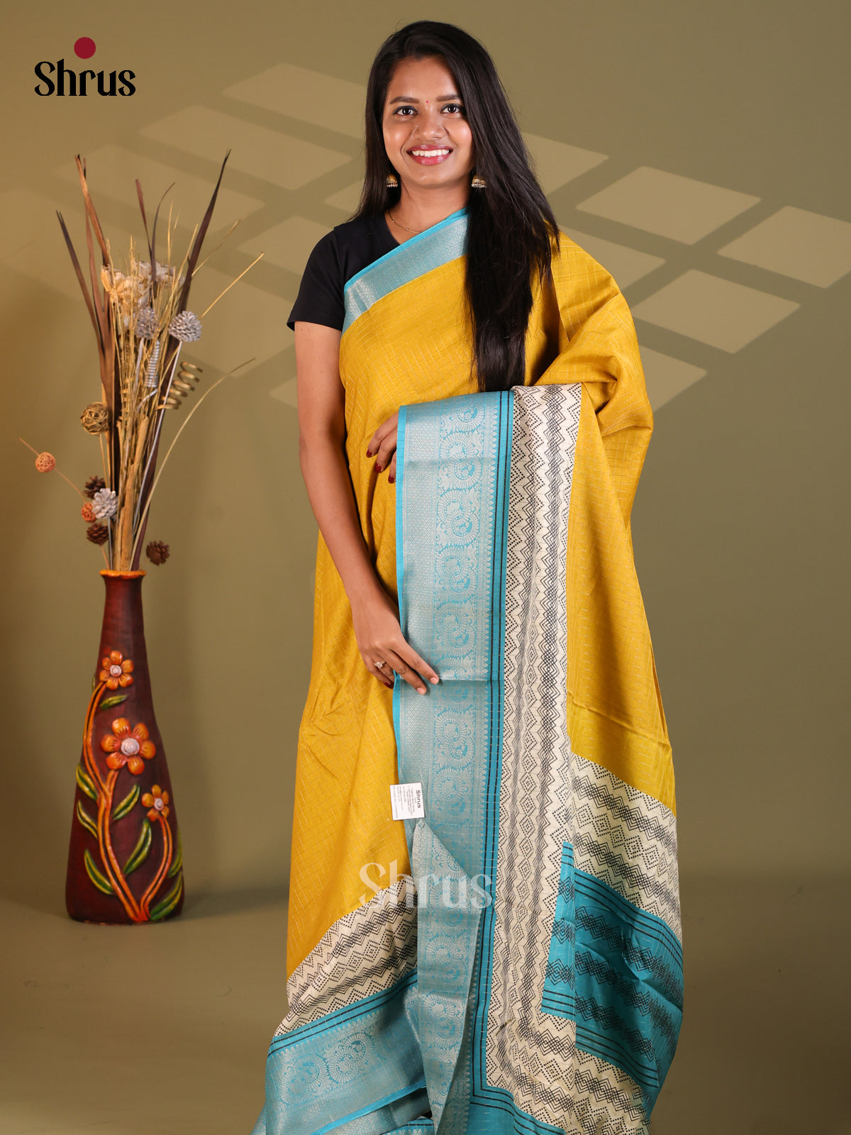DFS09182 - Semi Dola silk Saree - Shop on Shrus.com