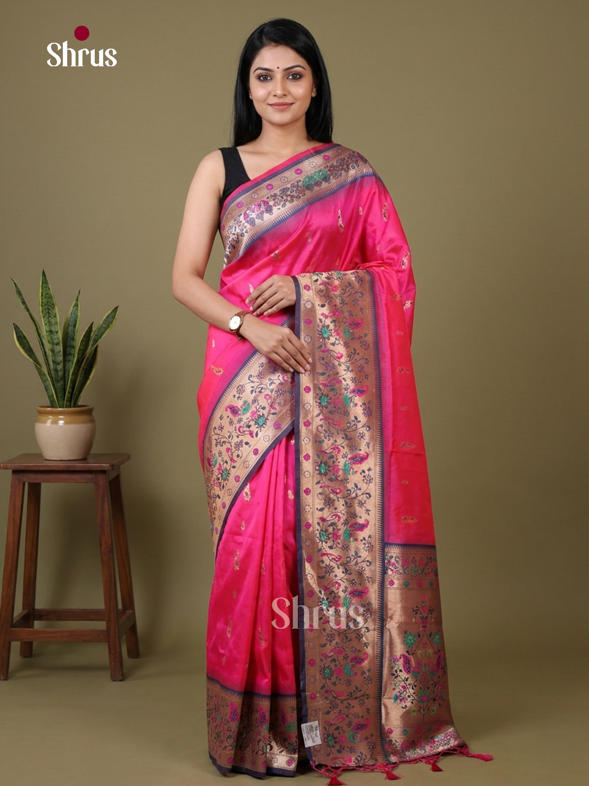 DFS10068 - Semi Paithani