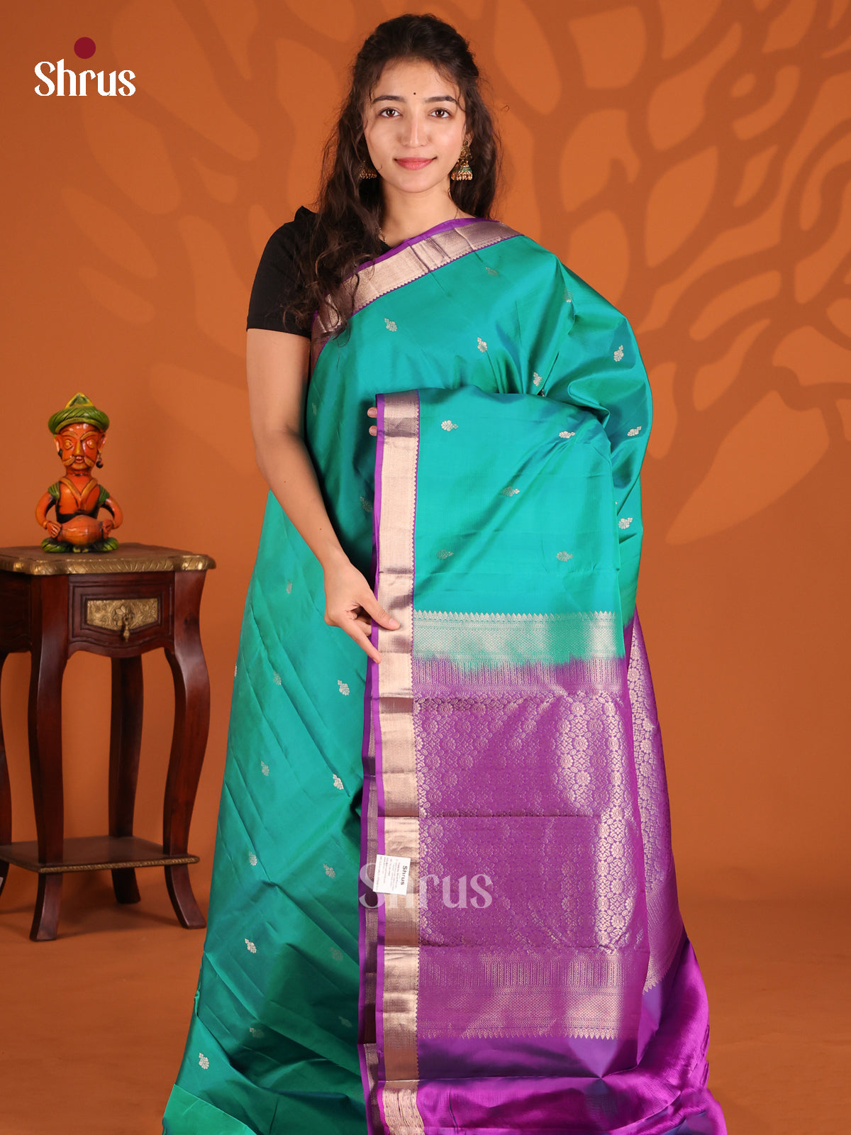 Teal & Purple Kanchipuram silk Saree with zari Woven criss-cross brocade pallu-1