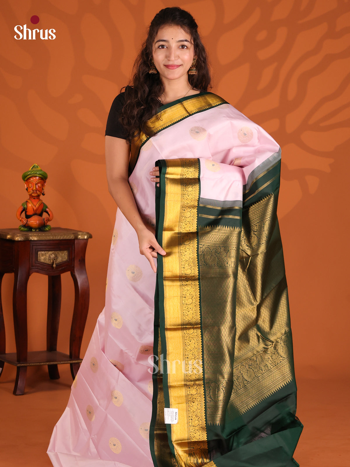 Dazzling Mild Lavender Kanchipuram silk Saree  with gold zari floral motifs, rich zari border - Shop on Shrus.com