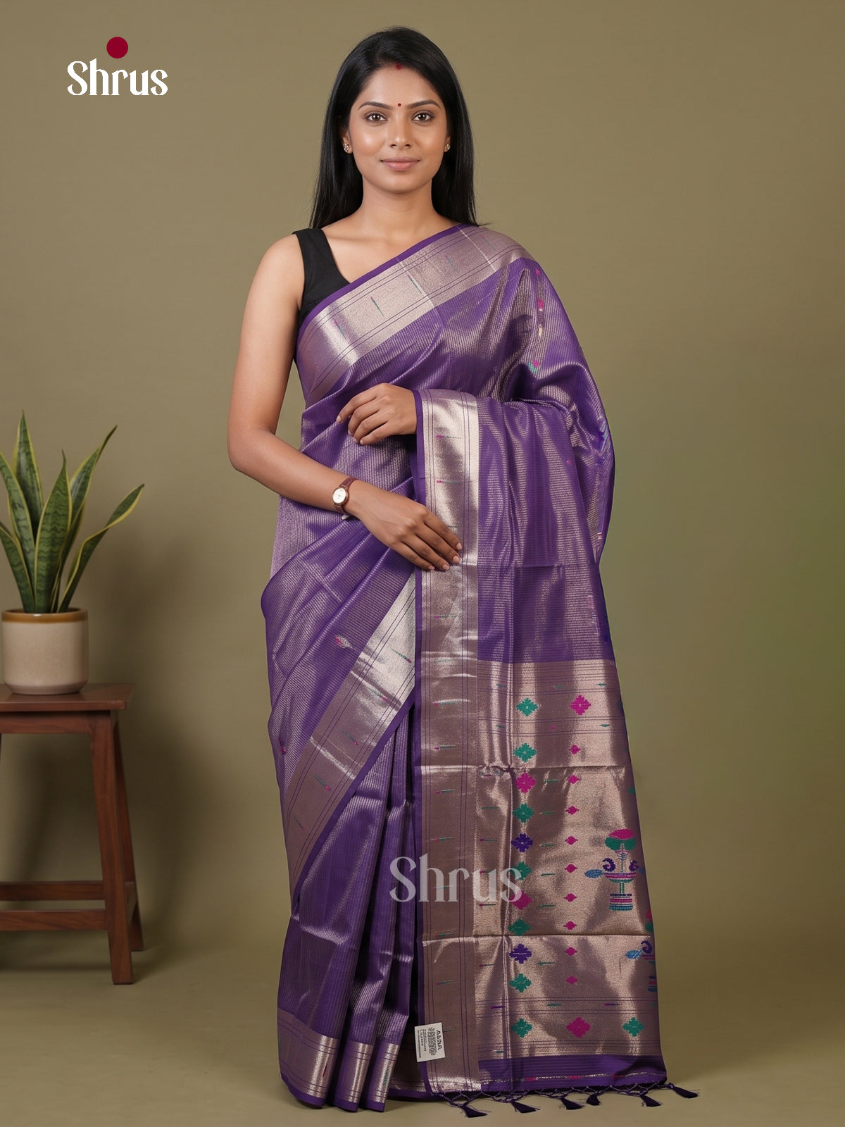 DFS11016 - Semi Paithani
