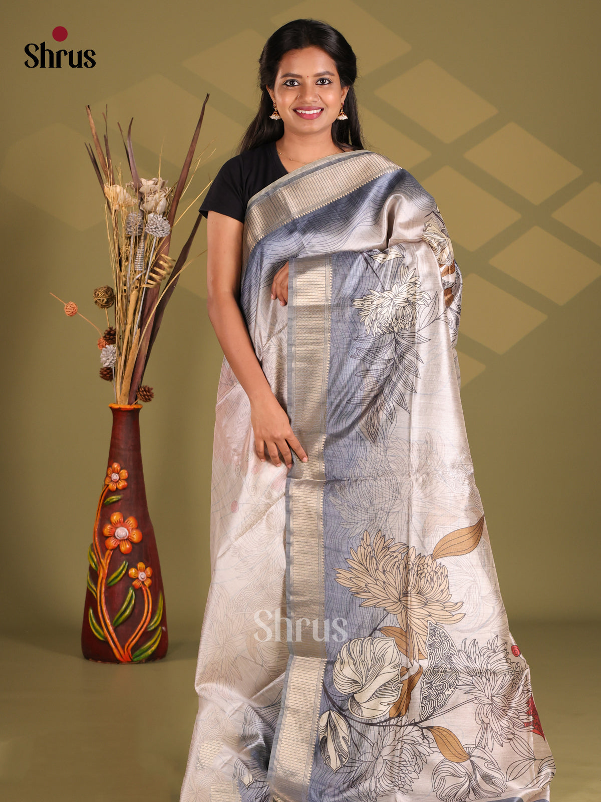 Cream & Grey- Champa semitussar Saree