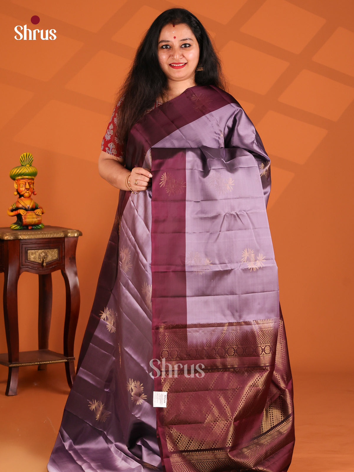 DFS12449 - Shop on Shrus.com
