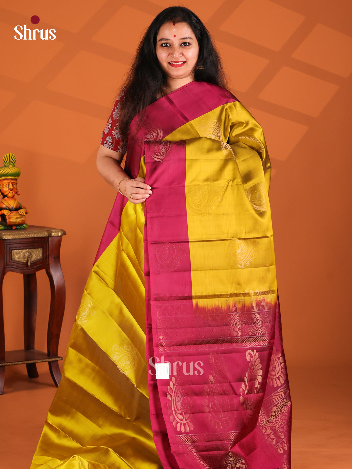 Regal Mustardy Green  Softsilk-halfpure Saree with floral brocade maroon pallu - Shop on Shrus.com