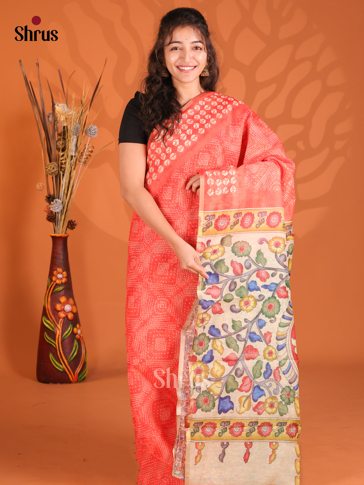 Peach & Cream - Semi Maheshwari Saree - Shop on Shrus.com