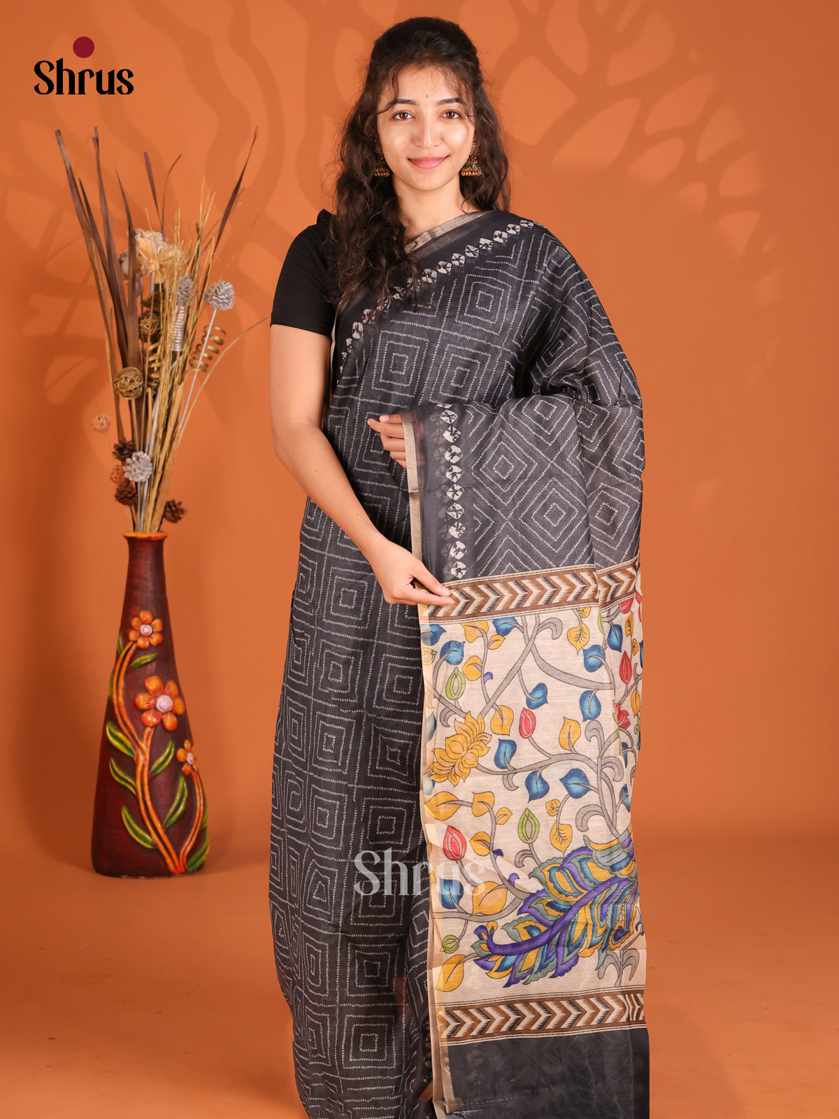 DFS16242 - Shop on Shrus.com