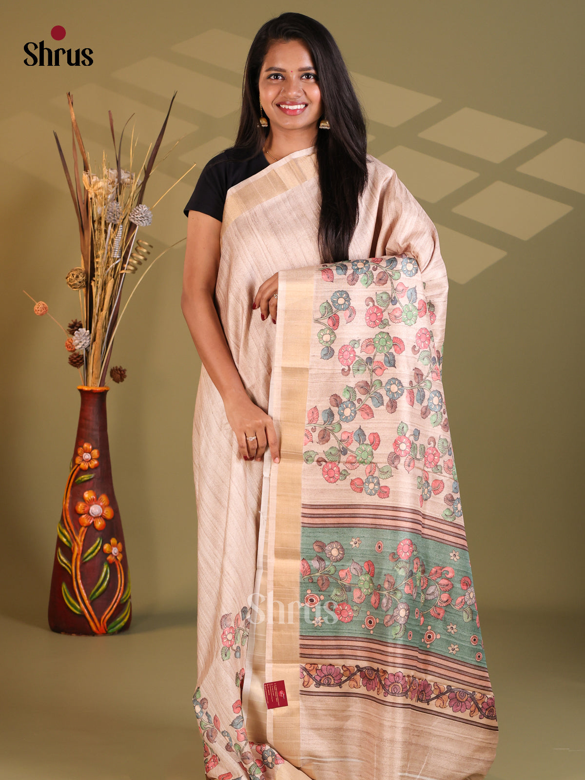 Cream - Semi Gicha Saree