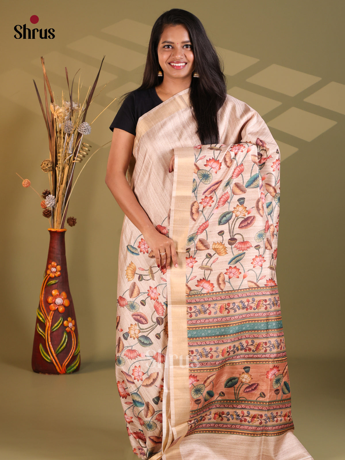 Cream - Semi Gicha Saree