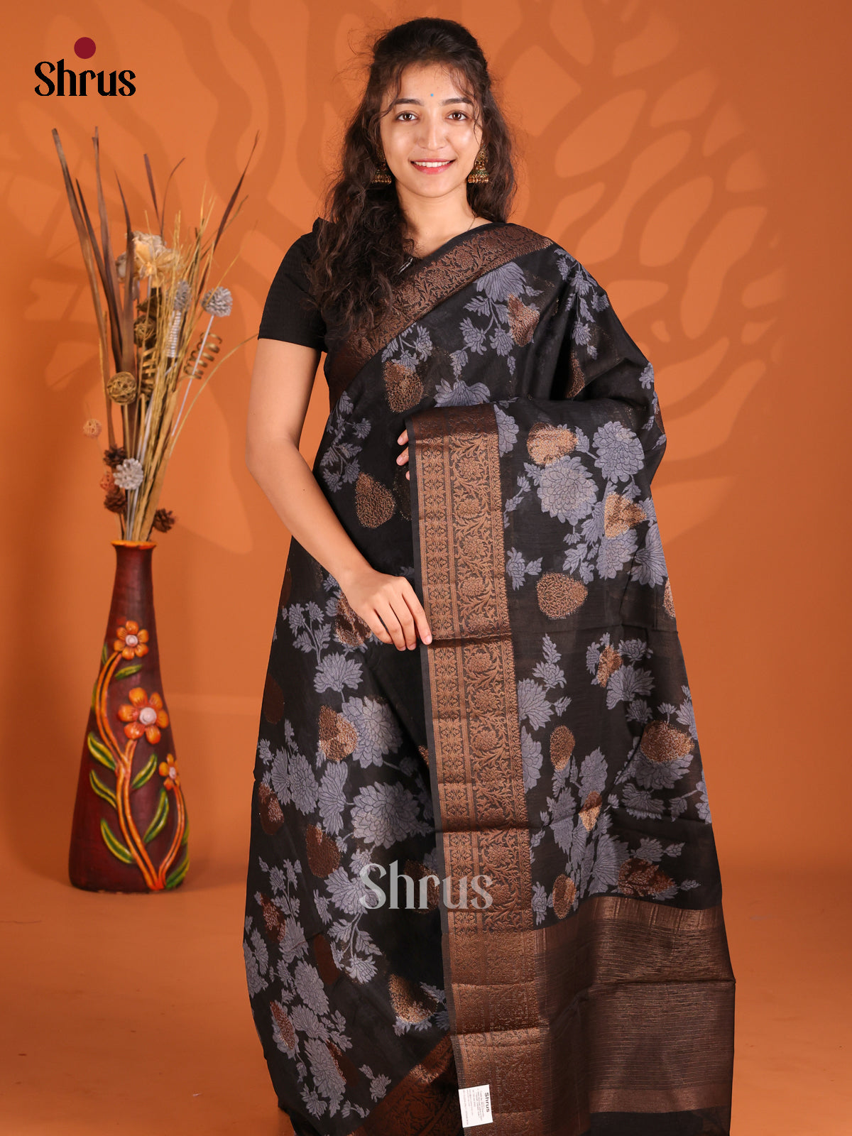 Black - Semi Linen printed Saree - Shop on Shrus.com
