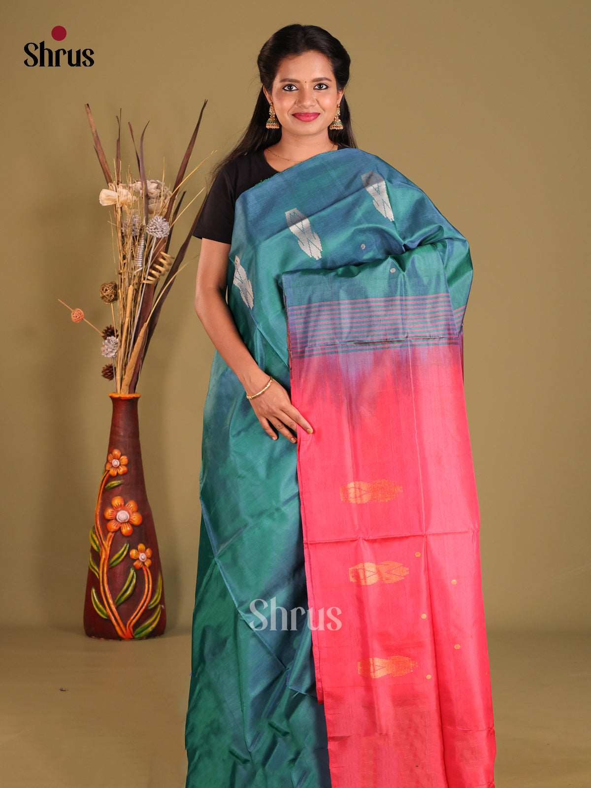 DFS26003 - Banana Pith Saree - Shop on Shrus.com