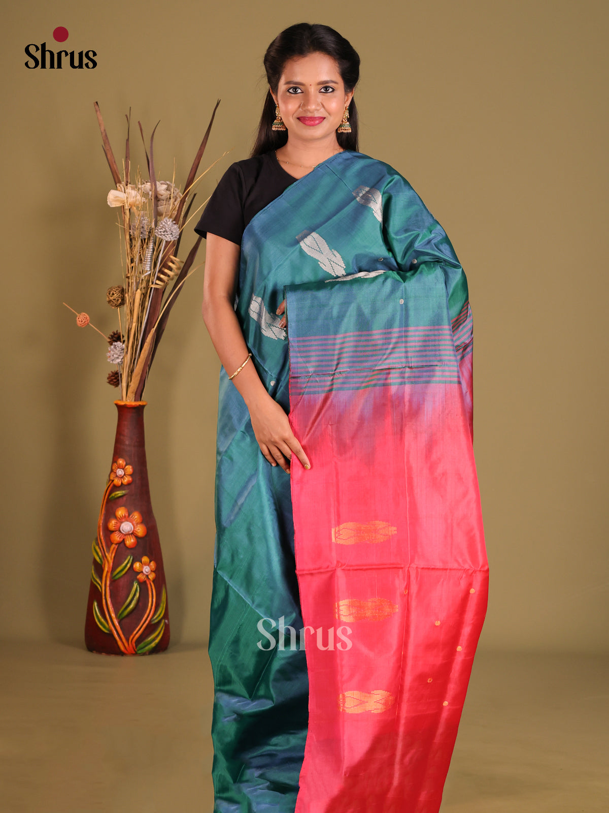 DFS26008 - Banana Pith Saree - Shop on Shrus.com