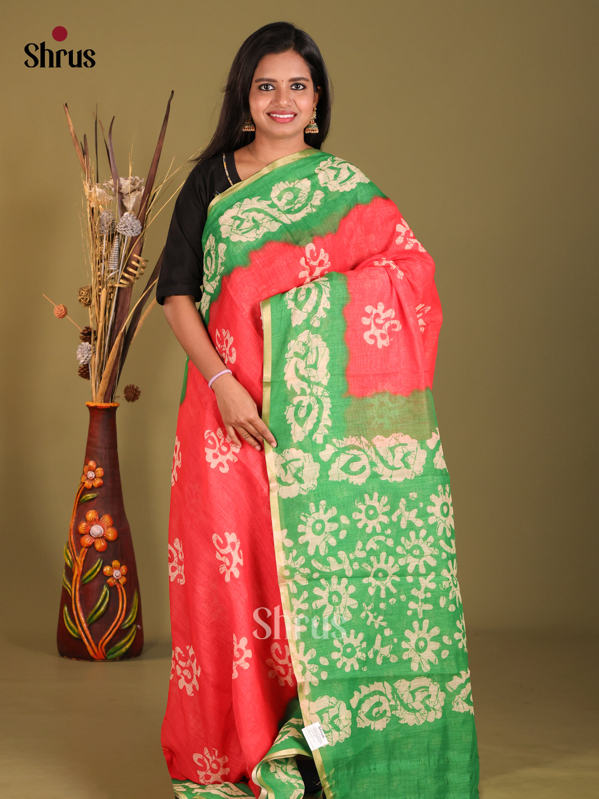 Red &  Green- Linen Cotton Saree - Shop on Shrus.com