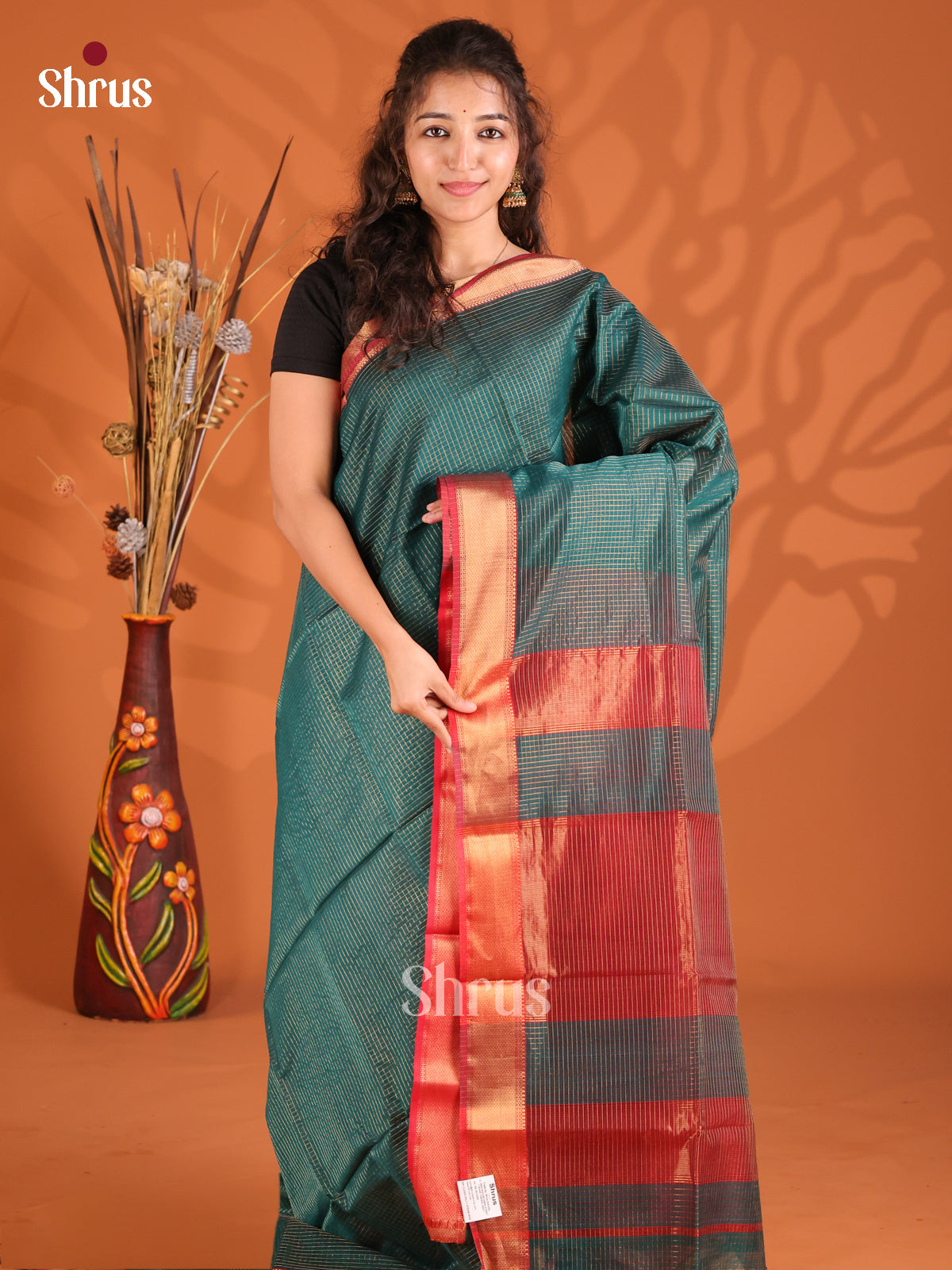 Peacock Green & Red - Maheshwari silkcotton Saree - Shop on Shrus.com