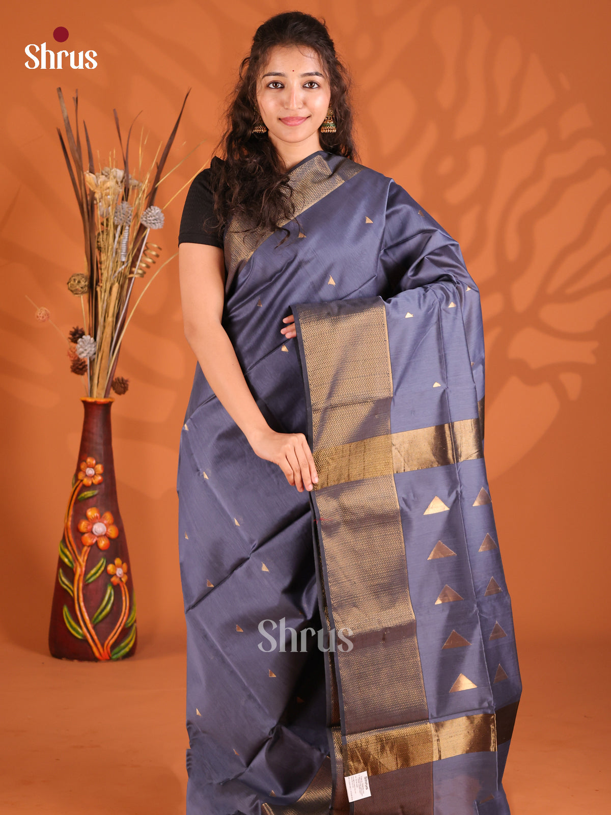 Elephant Black(Single tone) - Maheshwari silkcotton Saree - Shop on Shrus.com