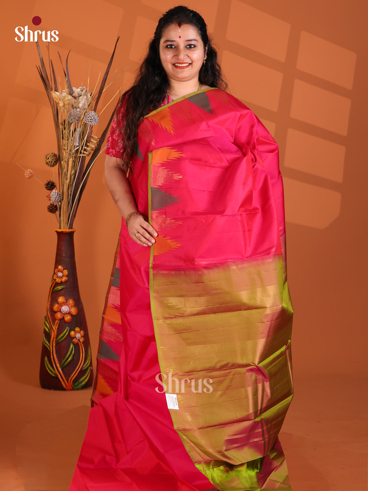 Pink  & Double Shaded Green Kanchipuram silk Saree with thread woven temple border - Shop on Shrus.com