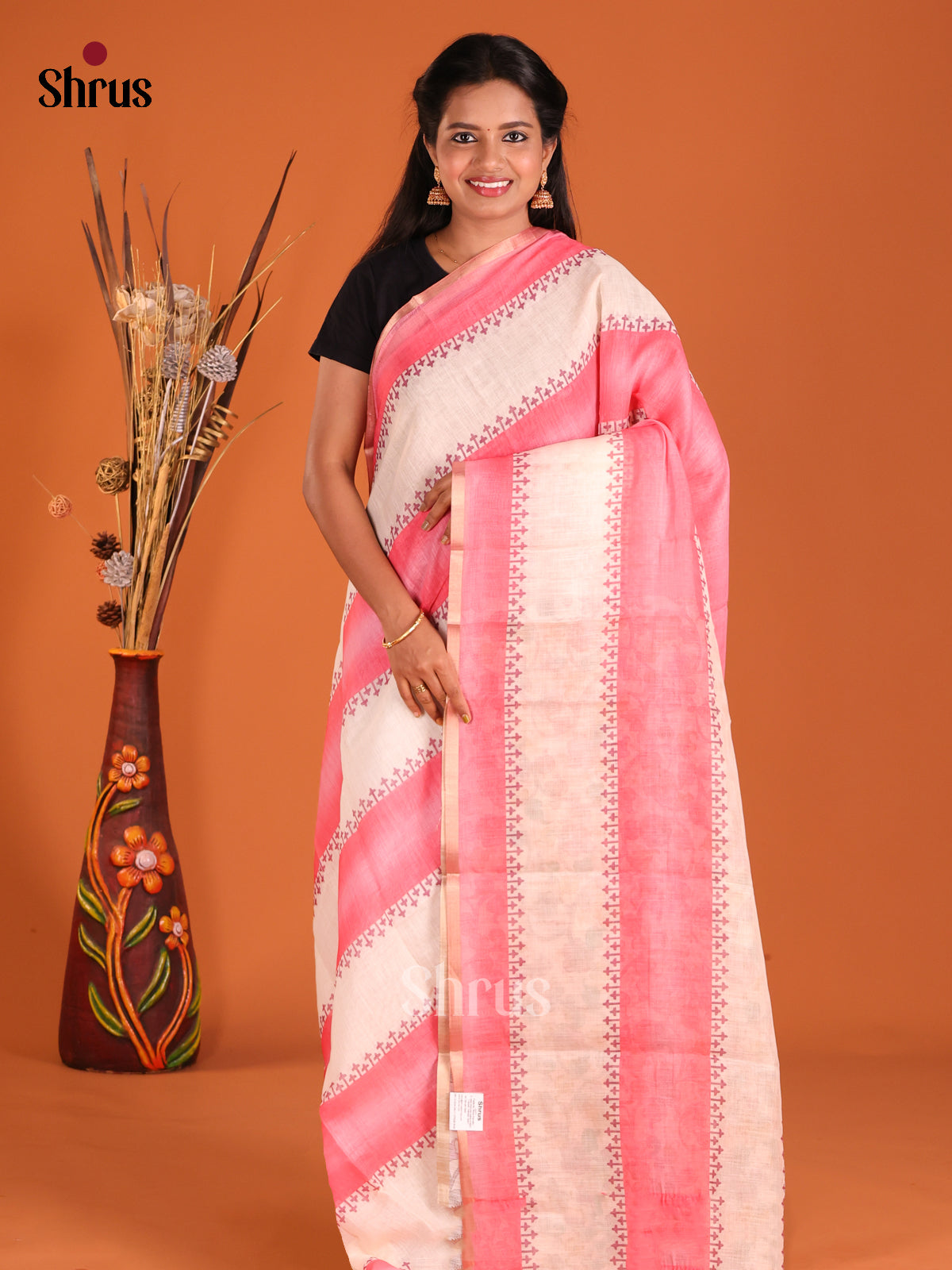 Cream & Pink- Linen Cotton Saree - Shop on Shrus.com