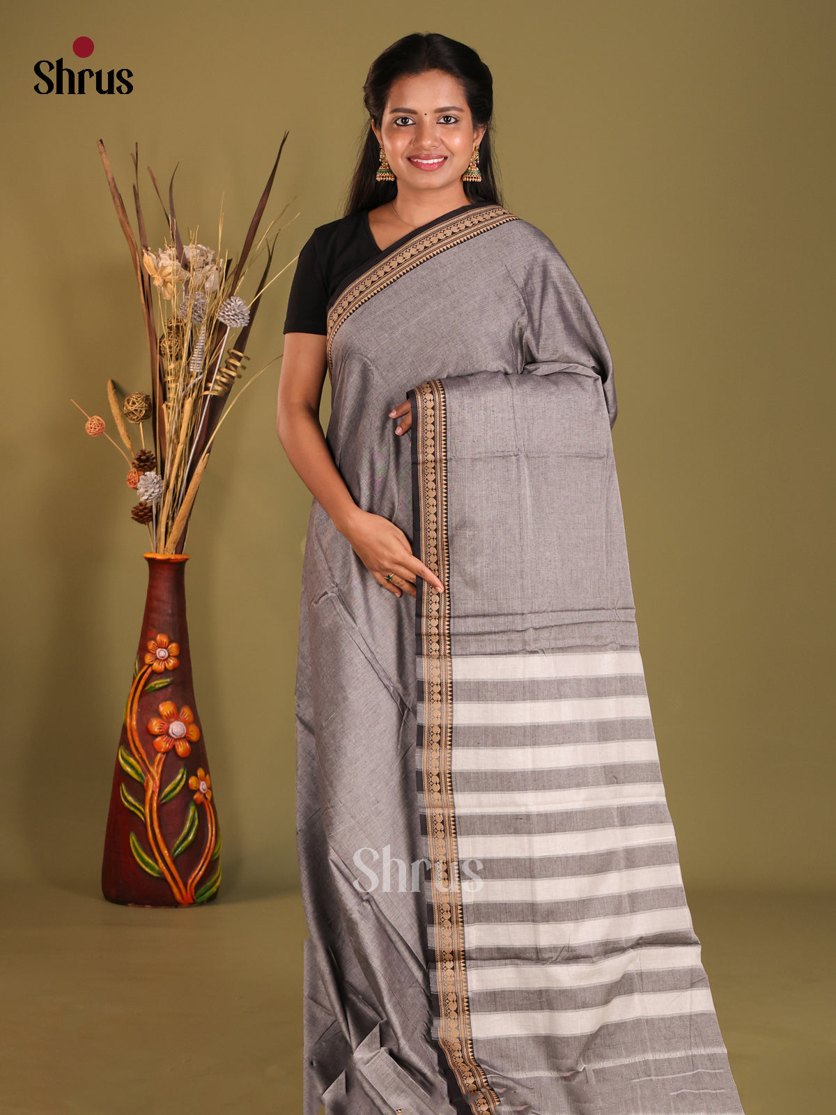 Grey & Black - Narayanpet Cotton Saree