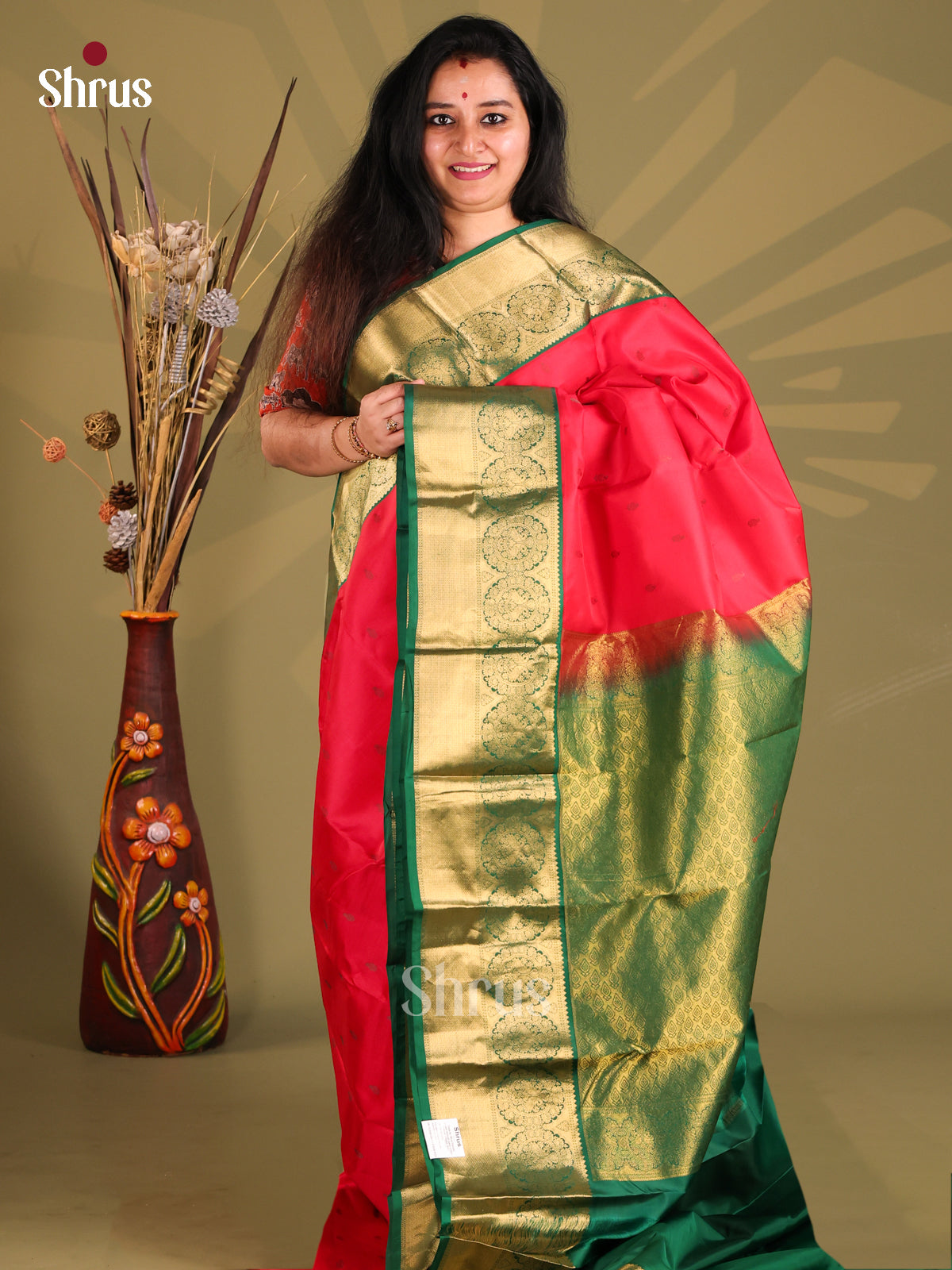 Elegant Red Kanchipuram silk  Saree with rich traditional zari border-1