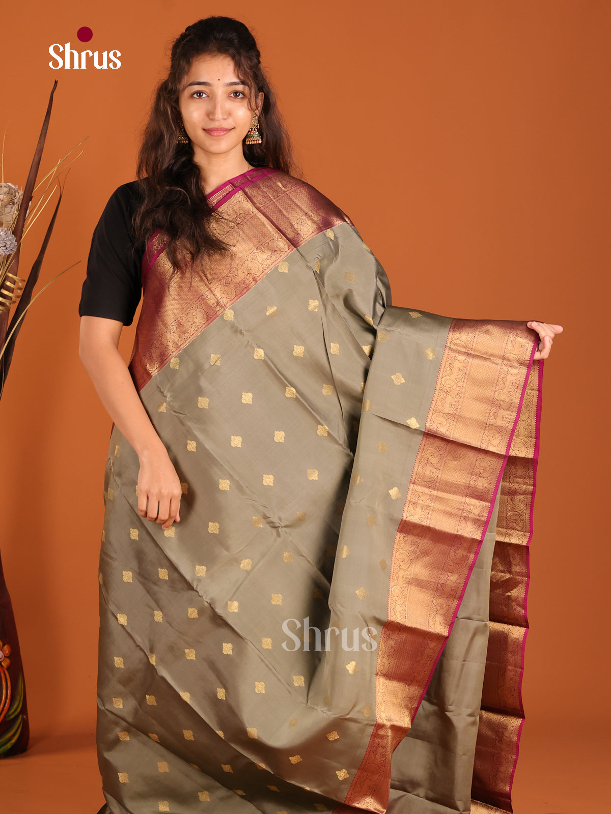Grey & Maroon - Kanchipuram-halfpure Saree - Shop on Shrus.com