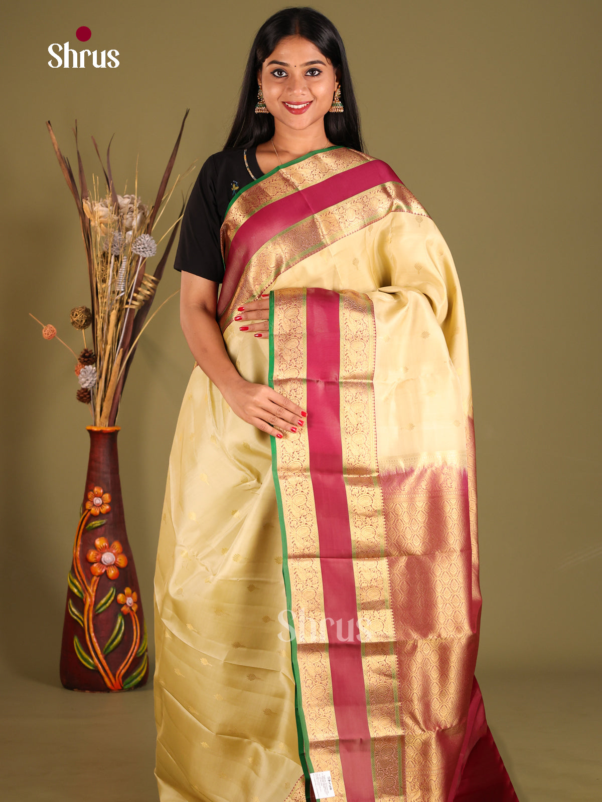 Cream & Maroon- Kanchipuram-halfpure Saree