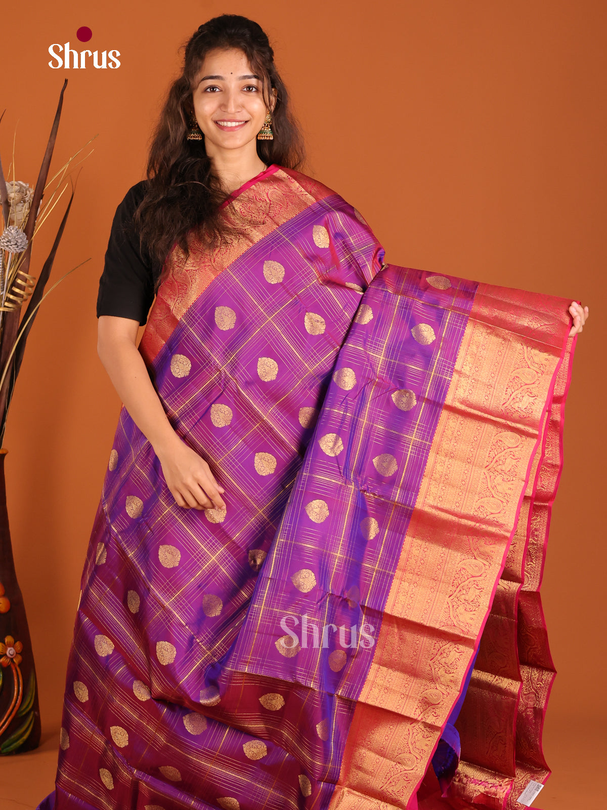DGS17122 - Kanchipuram-halfpure Saree - Shop on Shrus.com