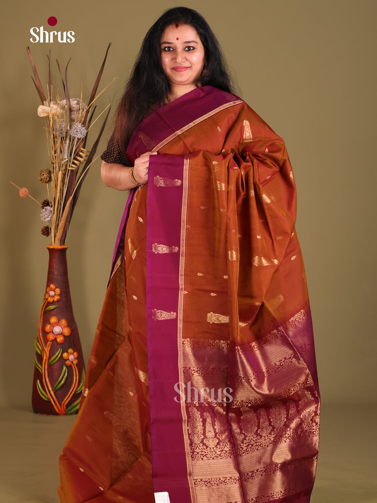 DGS18016 - Silk Cotton Saree - Shop on Shrus.com