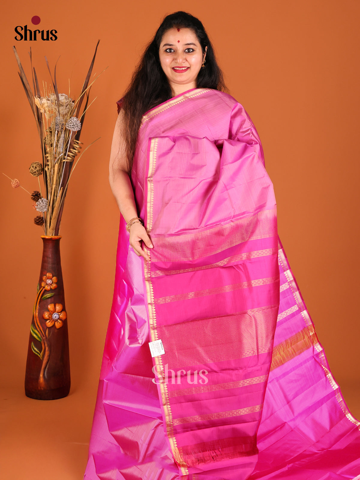 Pretty Pink Kanchipuram silk Saree with zari woven pallu - Shop on Shrus.com